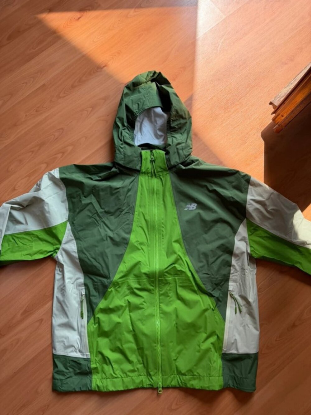 New Balance Waterproof Hooded Jacket Green Men's Size L